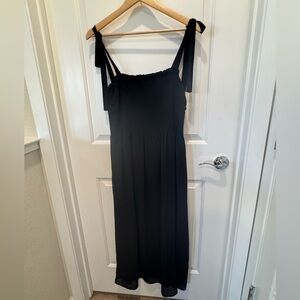 Black Tape - Tie Shoulder, black dress XL. Never worn no tag